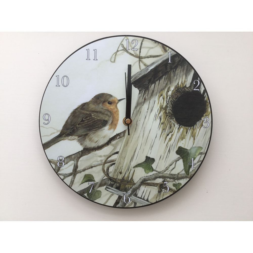 clock-birds-robin-in-residence_1227595772