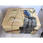 birds-keepskae-box-gifts-kingfisher-on-post_1267967243